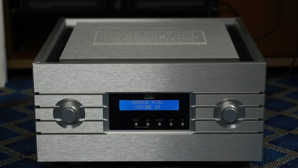 Appareil hi-fi argenté avec écran bleu
